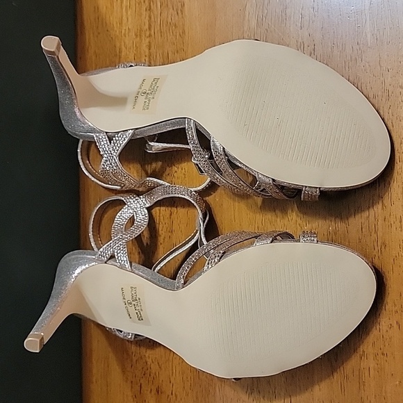 LLoraine Rose Gold Heels - Picture 4 of 5